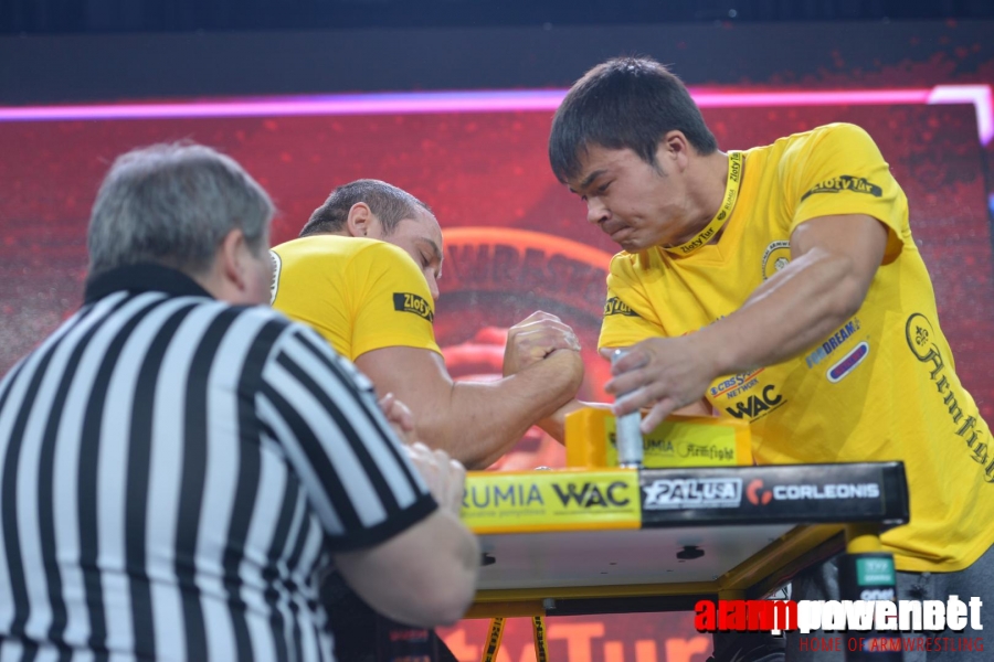 Zloty Tur 2015 - Right Hand # Armwrestling # Armpower.net