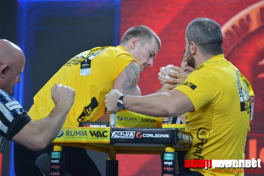 Zloty Tur 2015 - Right Hand # Armwrestling # Armpower.net