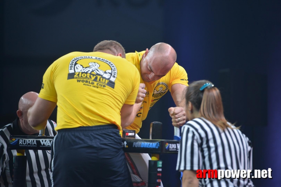 Zloty Tur 2015 - Right Hand # Siłowanie na ręce # Armwrestling # Armpower.net