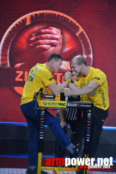 Zloty Tur 2015 - Right Hand # Siłowanie na ręce # Armwrestling # Armpower.net