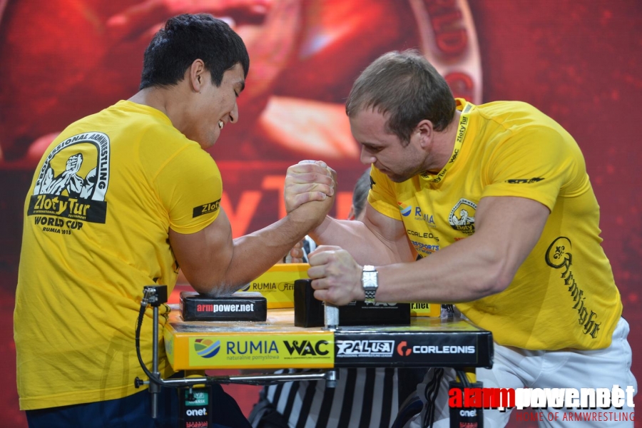 Zloty Tur 2015 - Right Hand # Siłowanie na ręce # Armwrestling # Armpower.net