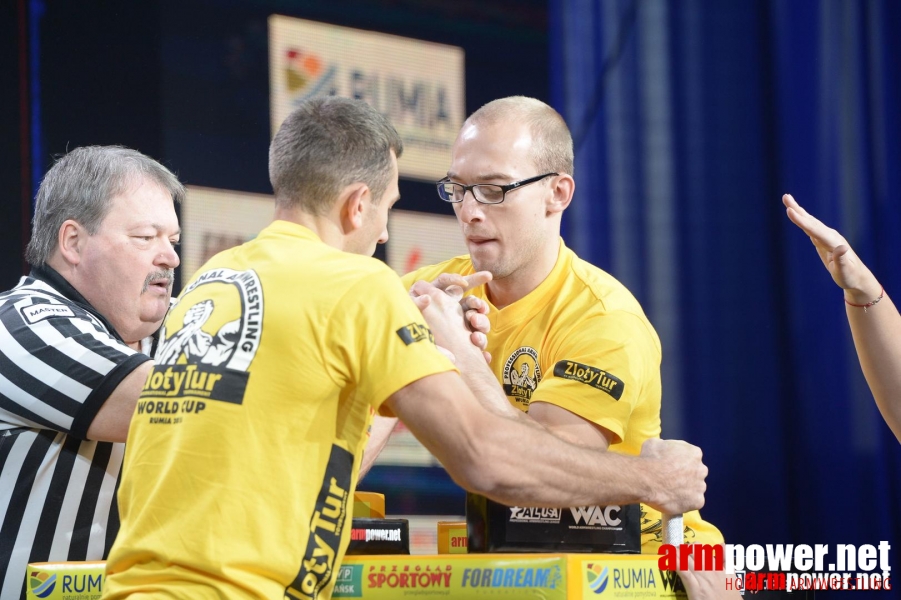 Zloty Tur 2015 by Mark Kazus - Left Hand # Armwrestling # Armpower.net