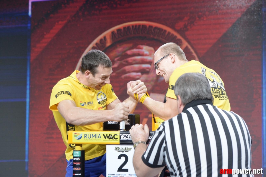 Zloty Tur 2015 by Mark Kazus - Left Hand # Siłowanie na ręce # Armwrestling # Armpower.net