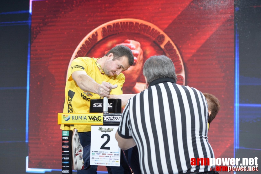 Zloty Tur 2015 by Mark Kazus - Left Hand # Siłowanie na ręce # Armwrestling # Armpower.net