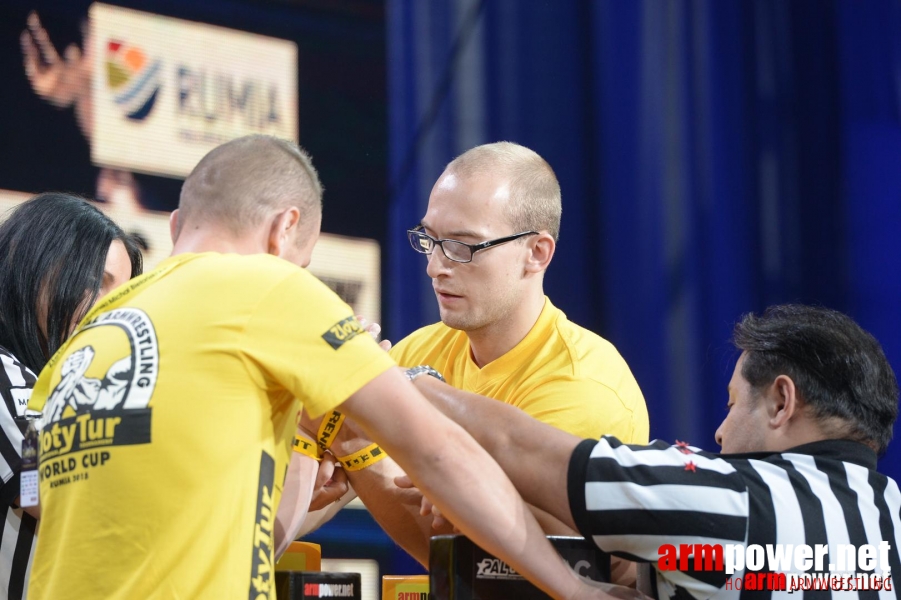 Zloty Tur 2015 by Mark Kazus - Left Hand # Siłowanie na ręce # Armwrestling # Armpower.net