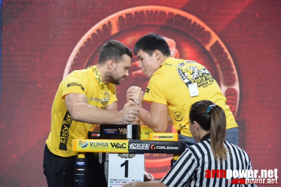 Zloty Tur 2015 by Mark Kazus - Left Hand # Siłowanie na ręce # Armwrestling # Armpower.net