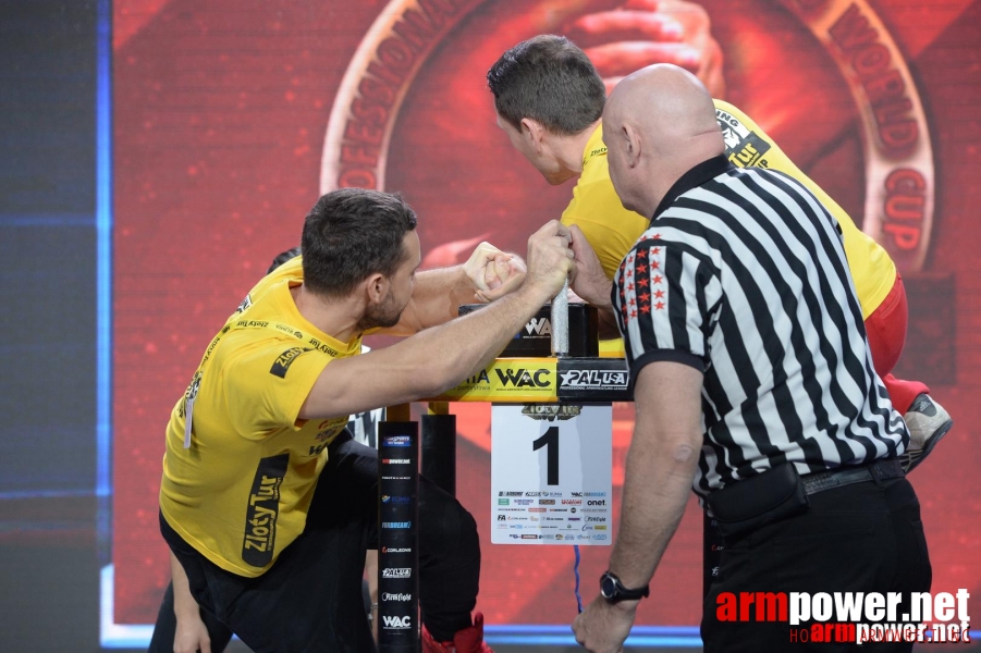 Zloty Tur 2015 by Mark Kazus - Left Hand # Armwrestling # Armpower.net