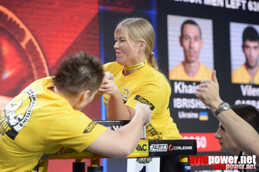 Zloty Tur 2015 by Mark Kazus - Left Hand # Siłowanie na ręce # Armwrestling # Armpower.net