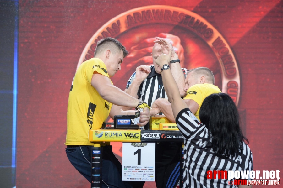 Zloty Tur 2015 by Mark Kazus - Left Hand # Siłowanie na ręce # Armwrestling # Armpower.net