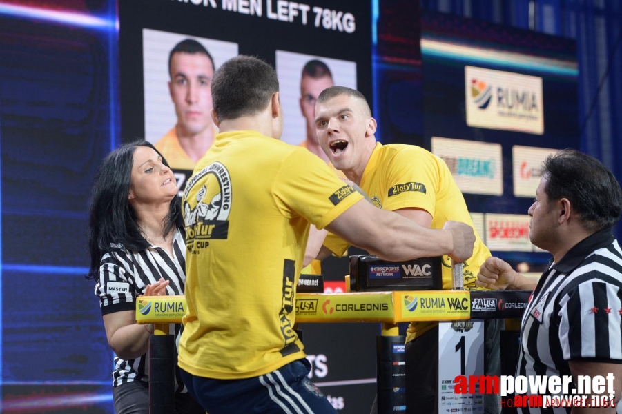 Zloty Tur 2015 by Mark Kazus - Left Hand # Armwrestling # Armpower.net