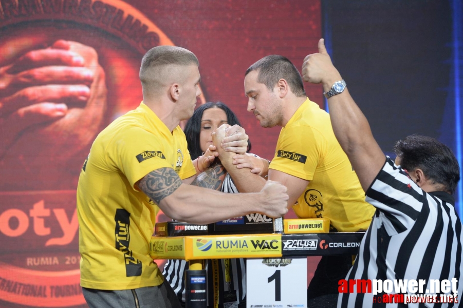 Zloty Tur 2015 by Mark Kazus - Left Hand # Siłowanie na ręce # Armwrestling # Armpower.net