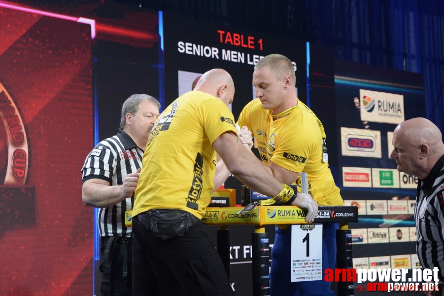 Zloty Tur 2015 by Mark Kazus - Left Hand # Siłowanie na ręce # Armwrestling # Armpower.net