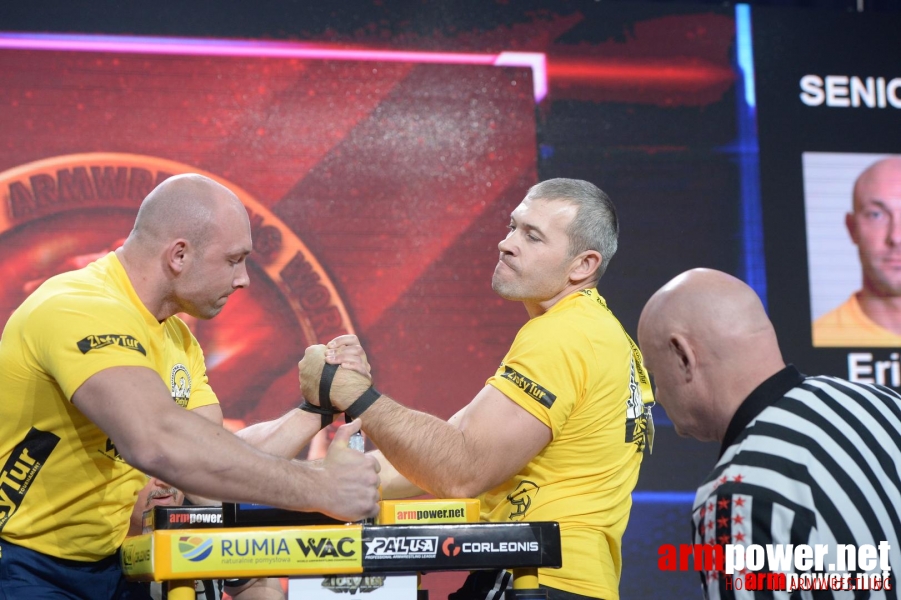 Zloty Tur 2015 by Mark Kazus - Left Hand # Siłowanie na ręce # Armwrestling # Armpower.net