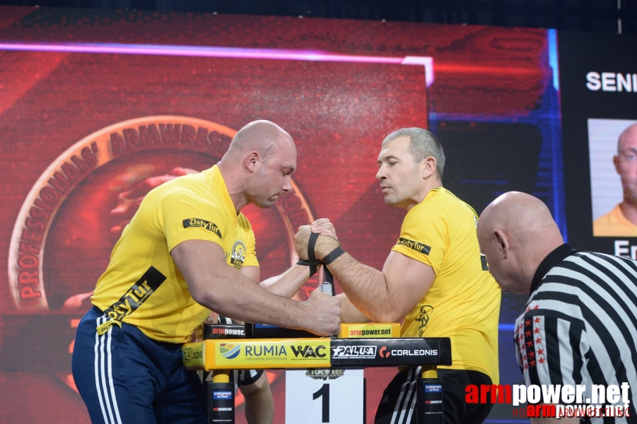 Zloty Tur 2015 by Mark Kazus - Left Hand # Siłowanie na ręce # Armwrestling # Armpower.net