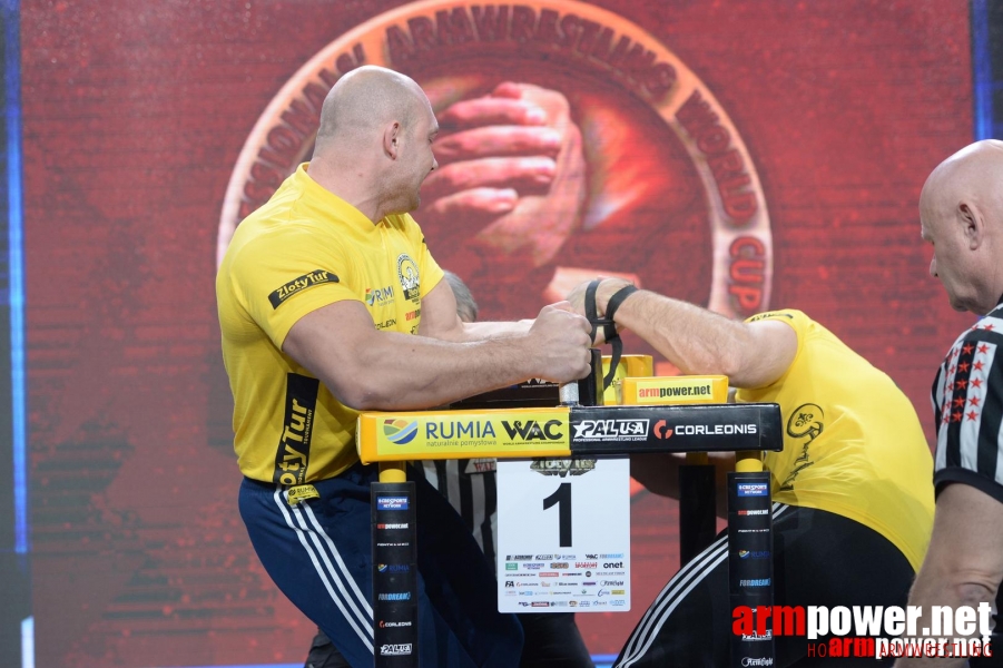 Zloty Tur 2015 by Mark Kazus - Left Hand # Armwrestling # Armpower.net