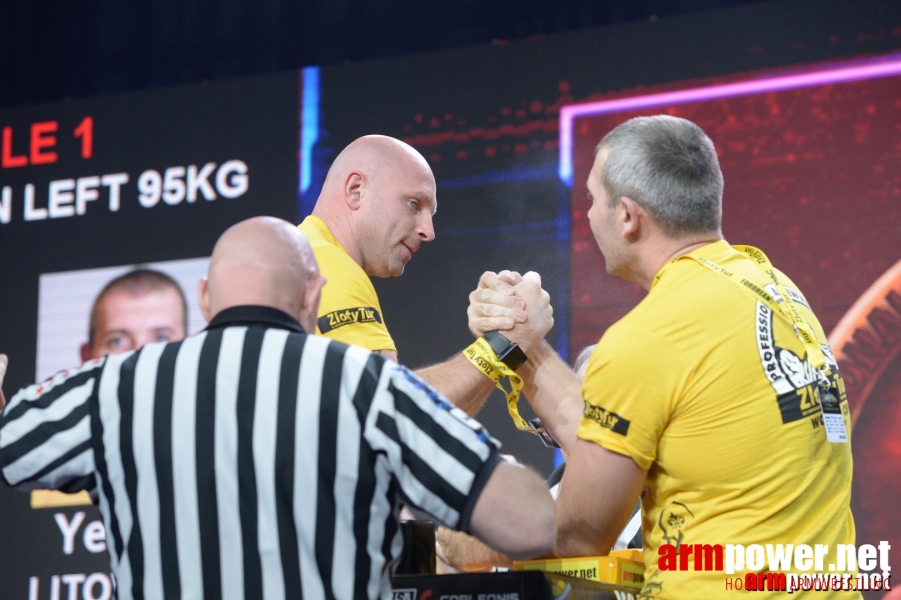 Zloty Tur 2015 by Mark Kazus - Left Hand # Siłowanie na ręce # Armwrestling # Armpower.net