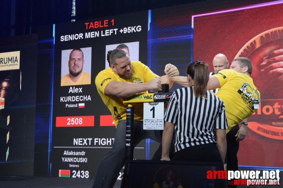 Zloty Tur 2015 by Mark Kazus - Left Hand # Siłowanie na ręce # Armwrestling # Armpower.net