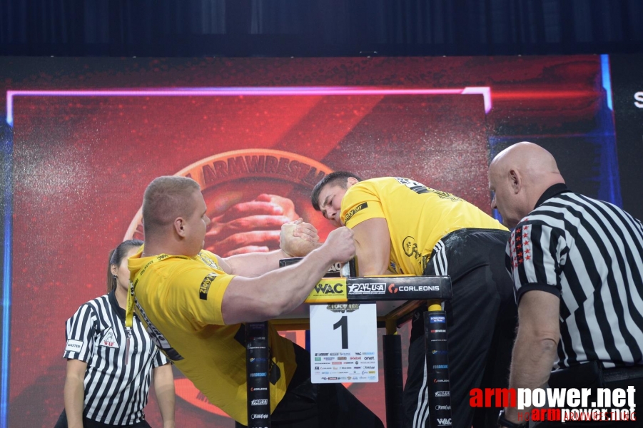 Zloty Tur 2015 by Mark Kazus - Left Hand # Siłowanie na ręce # Armwrestling # Armpower.net