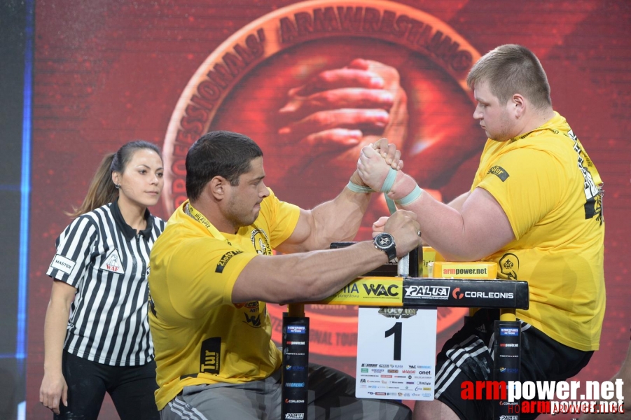 Zloty Tur 2015 by Mark Kazus - Left Hand # Siłowanie na ręce # Armwrestling # Armpower.net