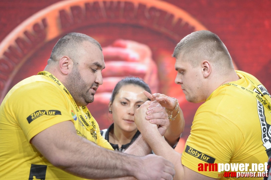 Zloty Tur 2015 by Mark Kazus - Left Hand # Siłowanie na ręce # Armwrestling # Armpower.net