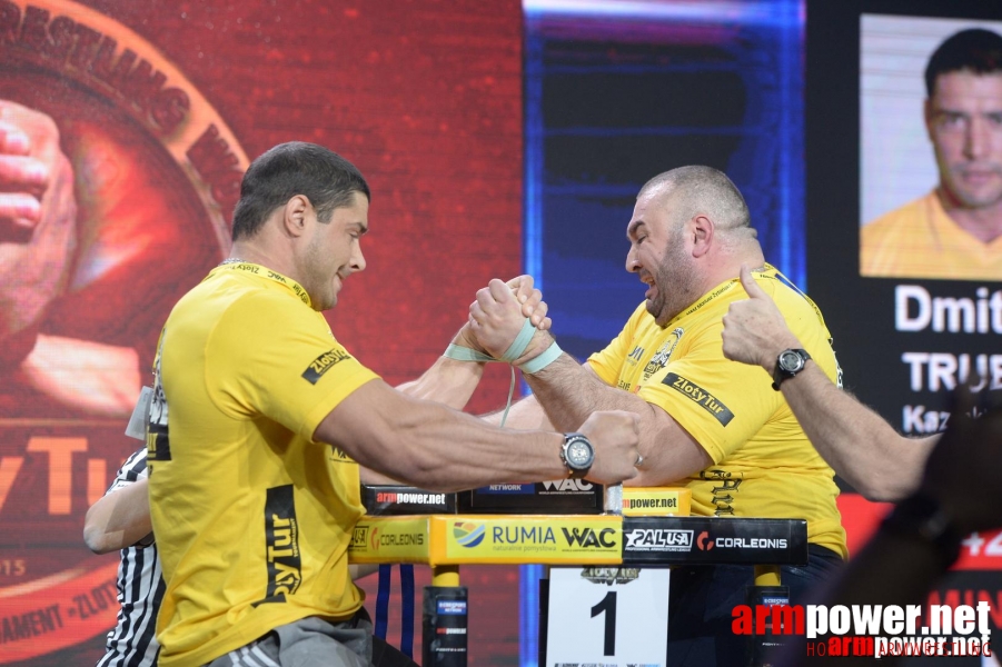 Zloty Tur 2015 by Mark Kazus - Left Hand # Siłowanie na ręce # Armwrestling # Armpower.net