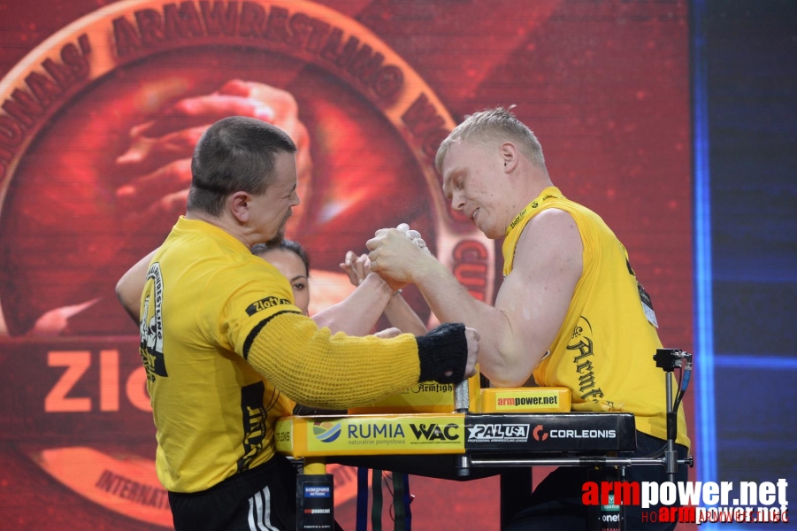 Zloty Tur 2015 by Mark Kazus - Left Hand # Siłowanie na ręce # Armwrestling # Armpower.net