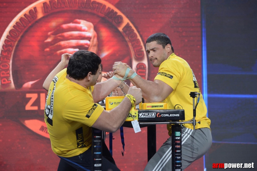 Zloty Tur 2015 by Mark Kazus - Left Hand # Siłowanie na ręce # Armwrestling # Armpower.net