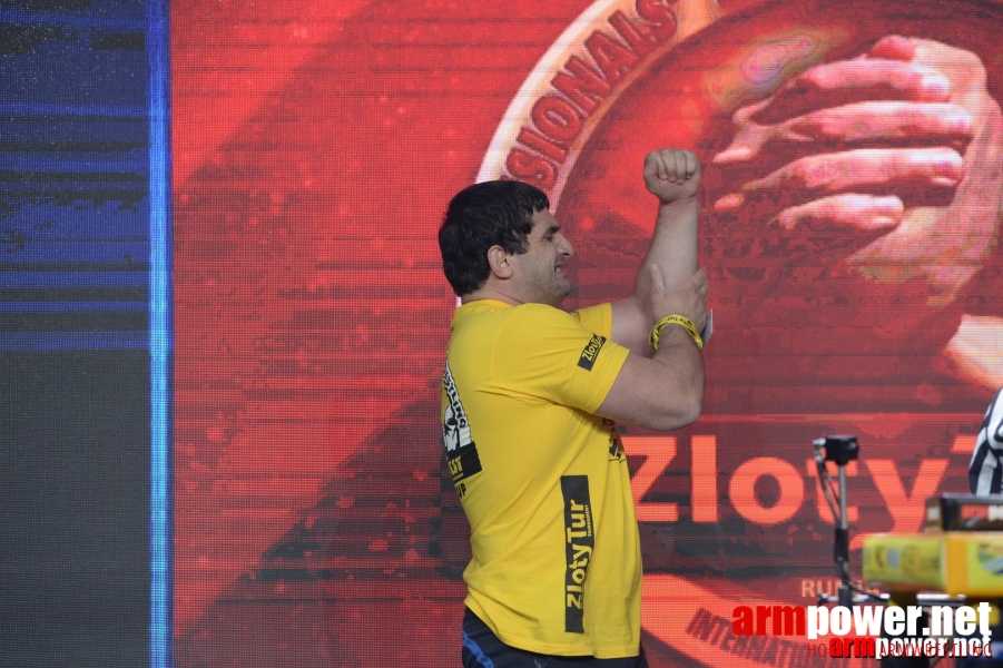 Zloty Tur 2015 by Mark Kazus - Left Hand # Siłowanie na ręce # Armwrestling # Armpower.net