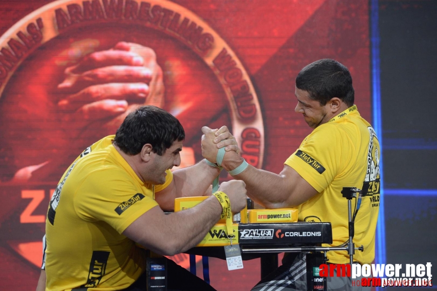 Zloty Tur 2015 by Mark Kazus - Left Hand # Siłowanie na ręce # Armwrestling # Armpower.net