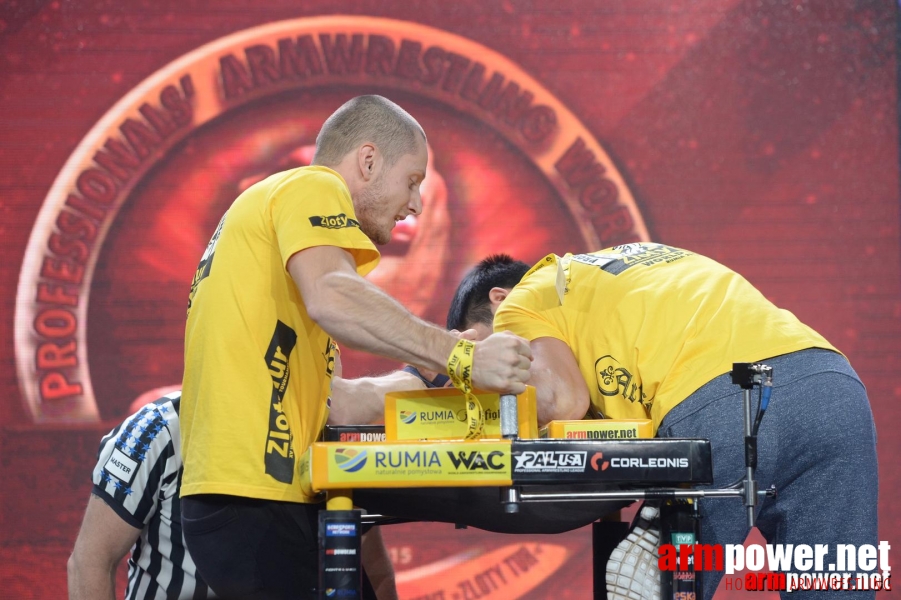 Zloty Tur 2015 by Mark Kazus - Left Hand # Siłowanie na ręce # Armwrestling # Armpower.net