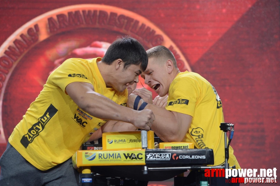 Zloty Tur 2015 by Mark Kazus - Left Hand # Siłowanie na ręce # Armwrestling # Armpower.net