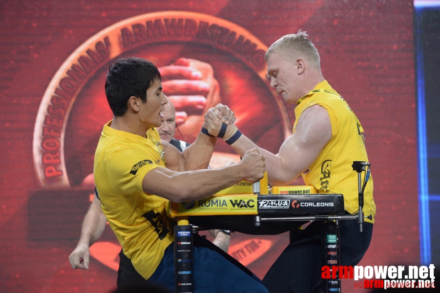 Zloty Tur 2015 by Mark Kazus - Left Hand # Siłowanie na ręce # Armwrestling # Armpower.net