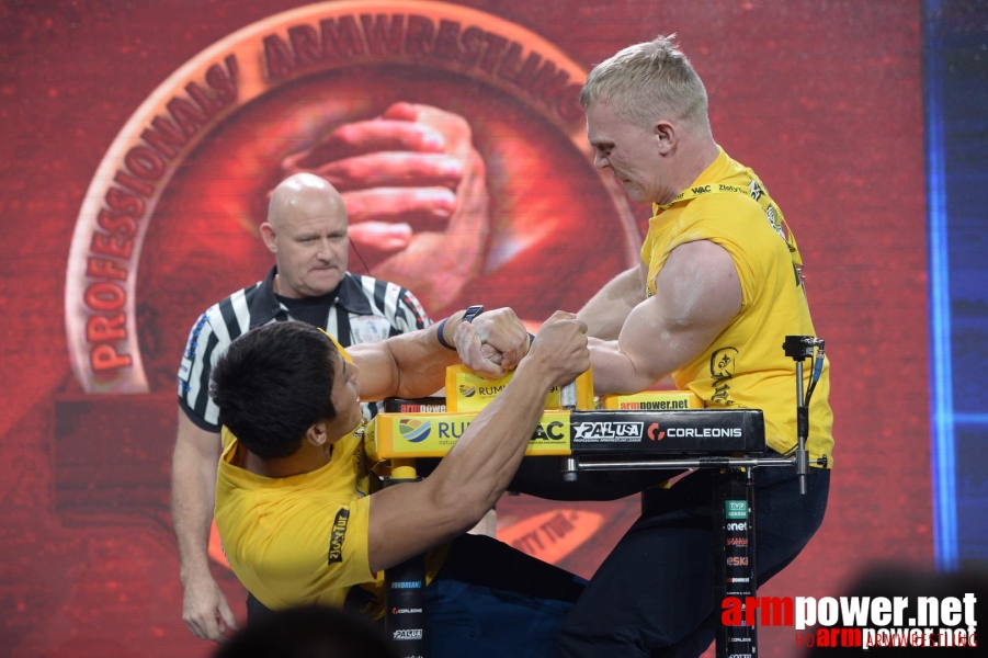 Zloty Tur 2015 by Mark Kazus - Left Hand # Siłowanie na ręce # Armwrestling # Armpower.net