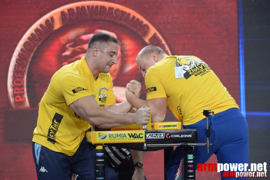 Zloty Tur 2015 by Mark Kazus - Left Hand # Siłowanie na ręce # Armwrestling # Armpower.net