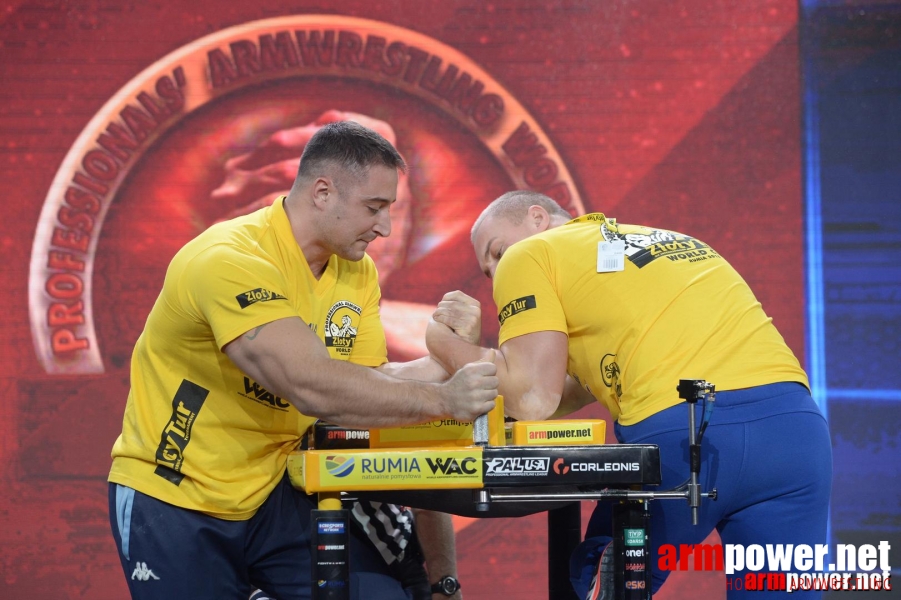 Zloty Tur 2015 by Mark Kazus - Left Hand # Siłowanie na ręce # Armwrestling # Armpower.net