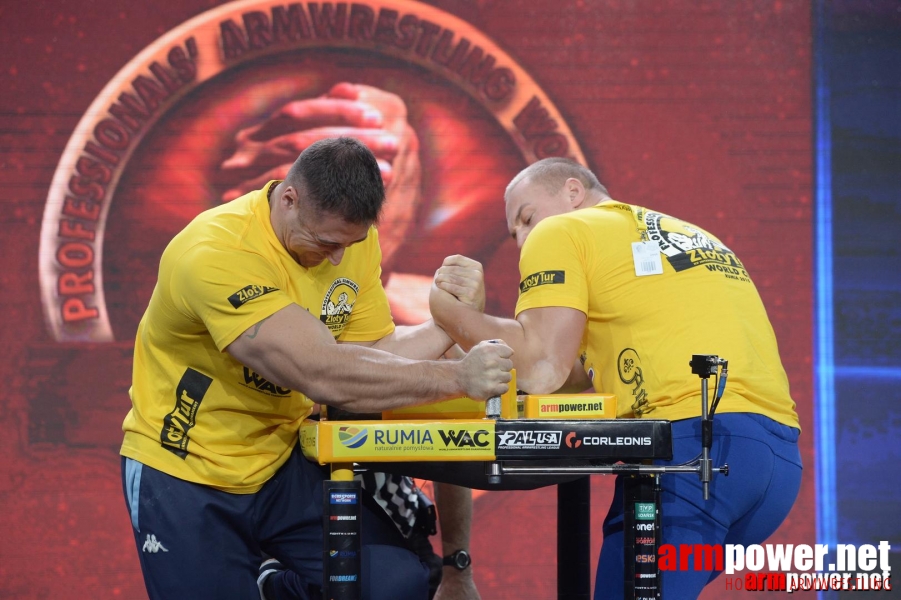 Zloty Tur 2015 by Mark Kazus - Left Hand # Siłowanie na ręce # Armwrestling # Armpower.net