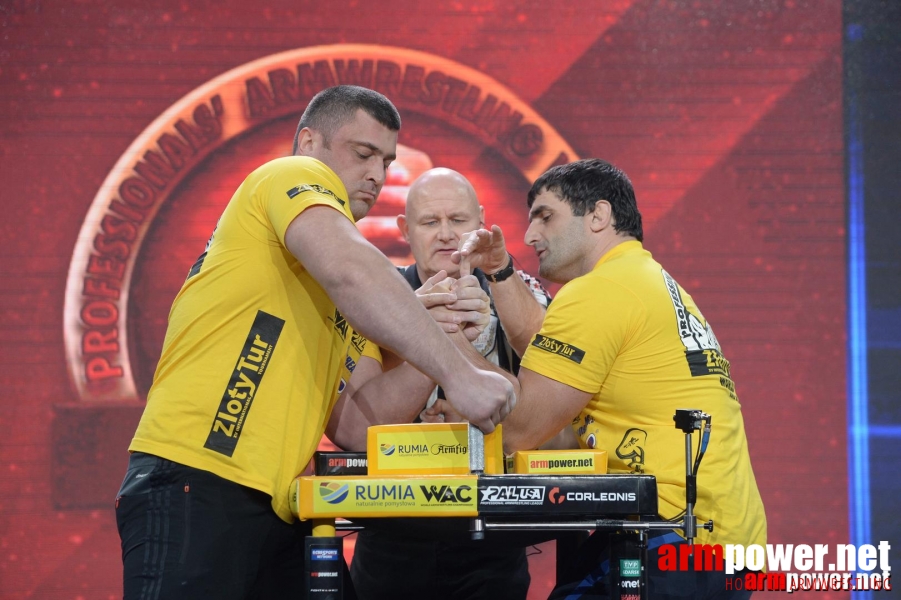 Zloty Tur 2015 by Mark Kazus - Left Hand # Siłowanie na ręce # Armwrestling # Armpower.net