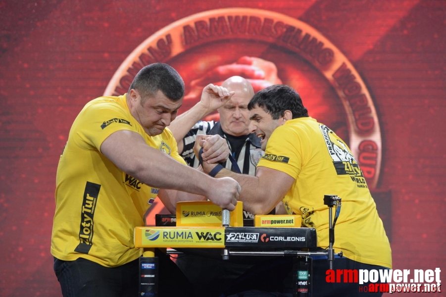 Zloty Tur 2015 by Mark Kazus - Left Hand # Siłowanie na ręce # Armwrestling # Armpower.net