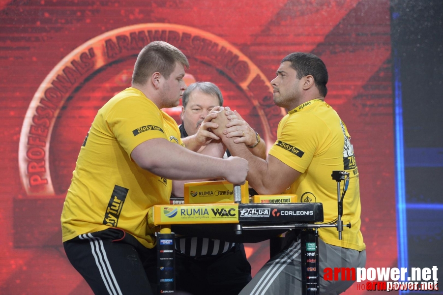 Zloty Tur 2015 by Mark Kazus - Left Hand # Siłowanie na ręce # Armwrestling # Armpower.net