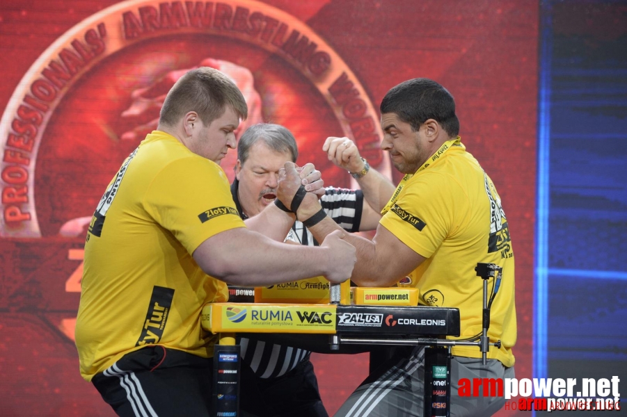 Zloty Tur 2015 by Mark Kazus - Left Hand # Siłowanie na ręce # Armwrestling # Armpower.net