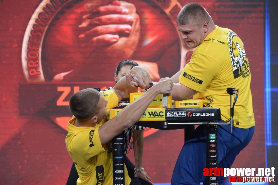 Zloty Tur 2015 by Mark Kazus - Left Hand # Siłowanie na ręce # Armwrestling # Armpower.net