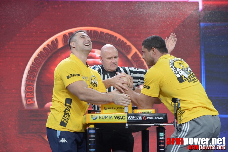 Zloty Tur 2015 by Mark Kazus - Left Hand # Siłowanie na ręce # Armwrestling # Armpower.net