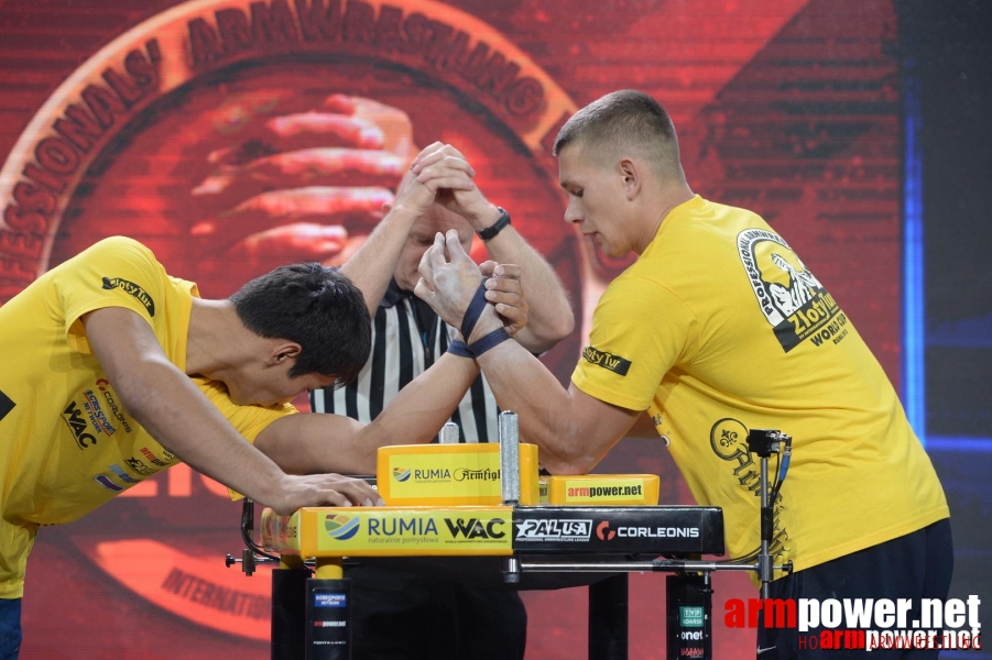 Zloty Tur 2015 by Mark Kazus - Left Hand # Siłowanie na ręce # Armwrestling # Armpower.net