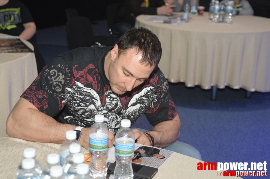 Zloty Tur 2015 by Mark Kazus - Left Hand # Siłowanie na ręce # Armwrestling # Armpower.net