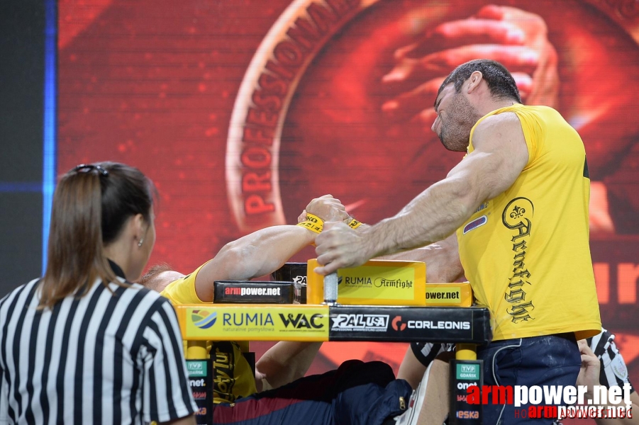 Zloty Tur 2015 by Mark Kazus - Right Hand # Armwrestling # Armpower.net