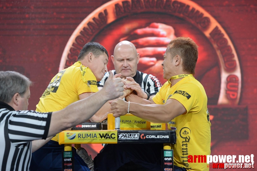 Zloty Tur 2015 by Mark Kazus - Right Hand # Siłowanie na ręce # Armwrestling # Armpower.net