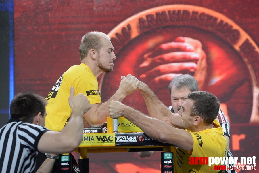 Zloty Tur 2015 by Mark Kazus - Right Hand # Armwrestling # Armpower.net