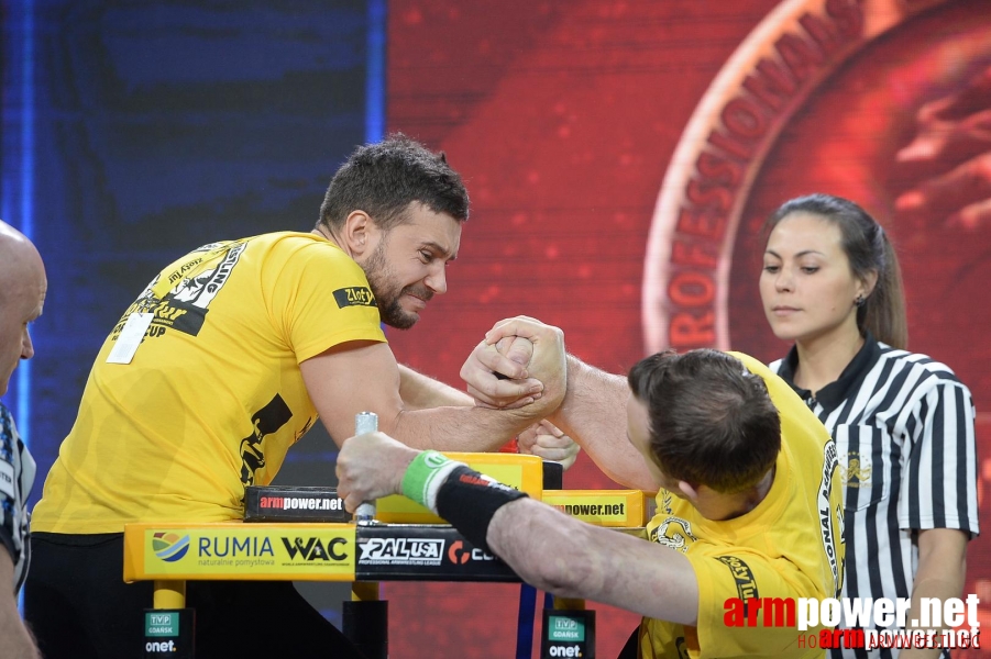 Zloty Tur 2015 by Mark Kazus - Right Hand # Siłowanie na ręce # Armwrestling # Armpower.net