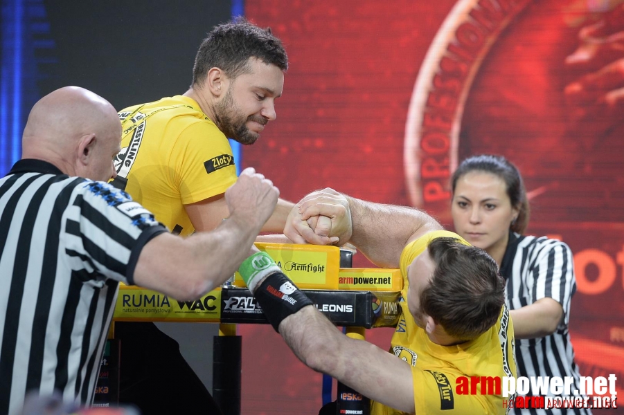 Zloty Tur 2015 by Mark Kazus - Right Hand # Siłowanie na ręce # Armwrestling # Armpower.net