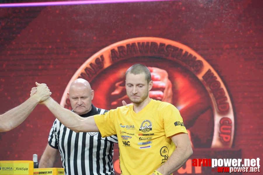 Zloty Tur 2015 by Mark Kazus - Right Hand # Siłowanie na ręce # Armwrestling # Armpower.net